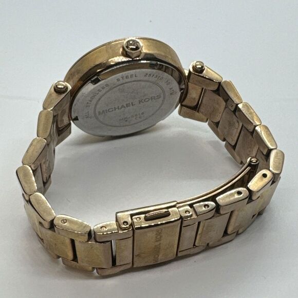 Michael Kors Mini Parker MK5616 Women Rose Gold Analog Dial Quartz Watch JNA305